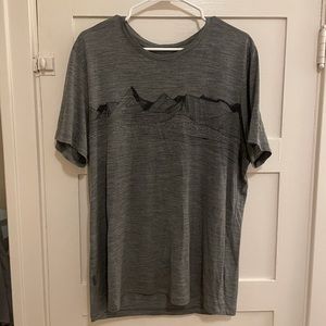 Icebreaker Grey Tech Lite in Men’s Large